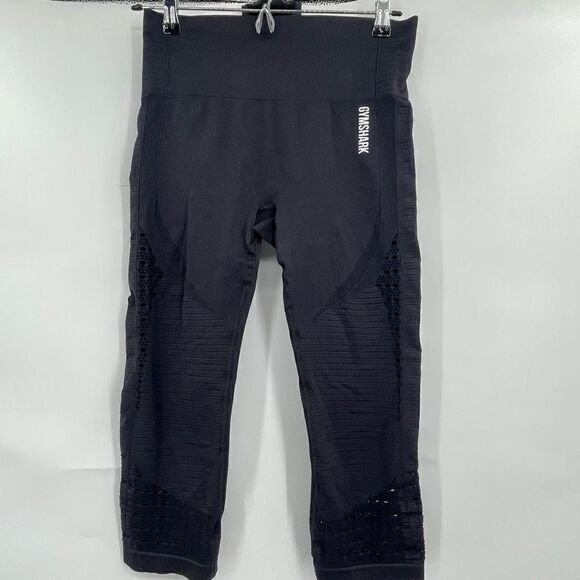 Gymshark Women's Black Energy Seamless Cropped Leggings Size Medium - Picture 1 of 6